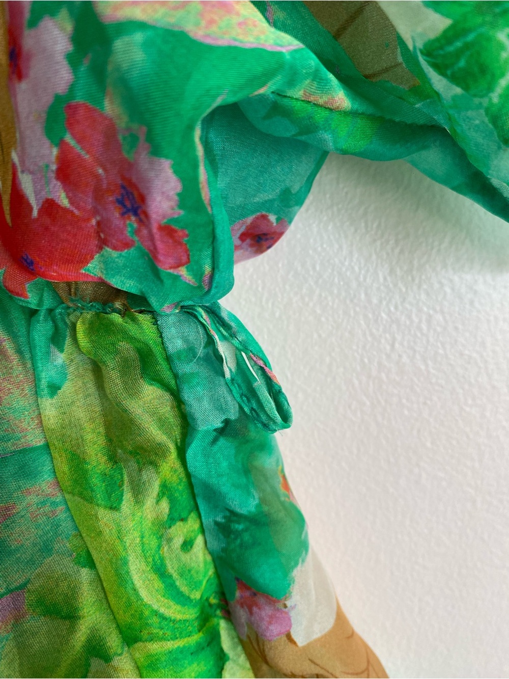 NT Amati Green Floral Tie-Front Midi Dress by - Picture 6 of 9